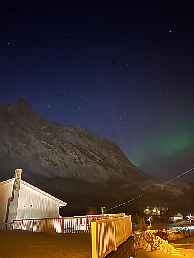 Senja Living Aparthotel Stonglandseidet Екстериор снимка